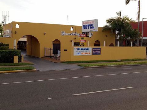 Bourbong St Motel - Accommodation Daintree 0
