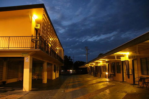 Bourbong St Motel - Accommodation Daintree 1