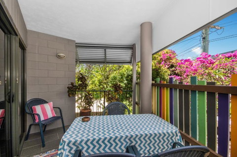 BOUTIQUE APARTMENTS BEACH LOCATION - Accommodation Daintree 3