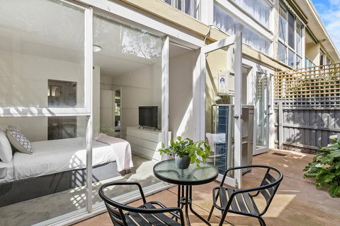 BOUTIQUE STAYS - Brighton By Sea - Accommodation Daintree 1