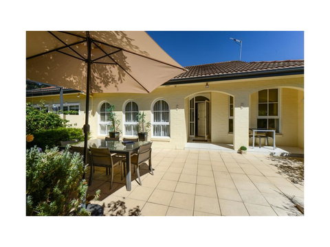 Boutique Stays - Brighton Rose - Accommodation Daintree 0