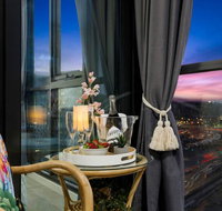 Braddon Penthouse Top Location Netflix WiFi Views - Accommodation Daintree