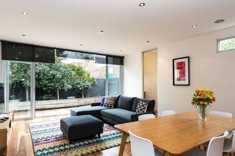 Bradman Modern Style A Walk To MCG, Swan St, CBD - Accommodation Daintree 0