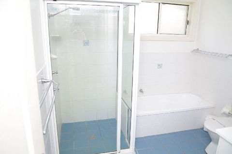 Breakers 2, 13 East Street - Accommodation Daintree 1