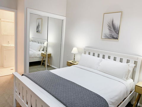 Bright 3-bedroom Apartment - Central Armidale - Accommodation Daintree 1