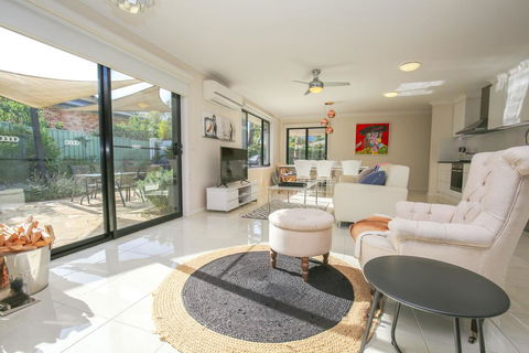 Bright Uptown - Accommodation Daintree 0