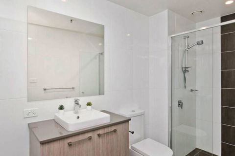 Bright, Modern, Stylish - Top Floor Apt - Woden - Accommodation Daintree 3