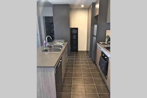 Bright, Modern, Stylish - Top Floor Apt - Woden - Accommodation Daintree 0