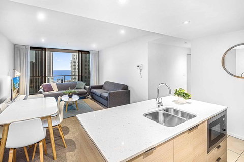 Broadbeach Residences By Holiday Holiday - Accommodation Daintree 3