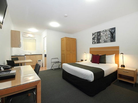 Browns Plains Motor Inn - Accommodation Daintree 0
