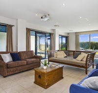 Bungan Beach House - heated indoor pool - Accommodation Daintree