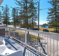 Burleigh - great house room for the boat- across the road from beach - Accommodation Daintree