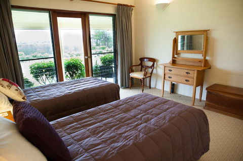 Burncroft Guesthouse - Accommodation Daintree 2