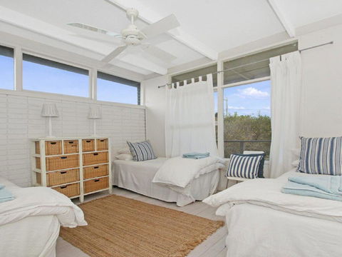 By The Sea - SPECIAL OFFER 3 FOR 2 - Accommodation Daintree 3