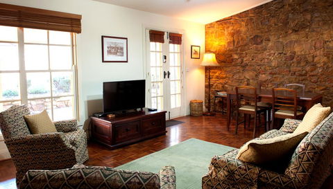 Byronsvale Vineyard And Accommodation - Accommodation Daintree 0
