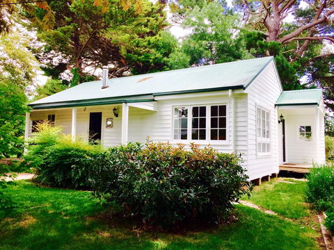 Cairnie Country Cottage - Accommodation Daintree 0