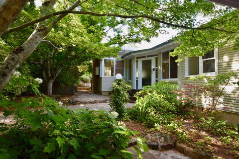Calamandah House Of Blackheath - Accommodation Daintree 0