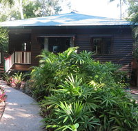 Calypso House 8 Appian Way - Accommodation Daintree