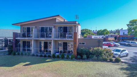 Campaspe Lodge - Accommodation Daintree 0