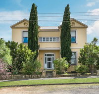 Campbell House - Accommodation Daintree