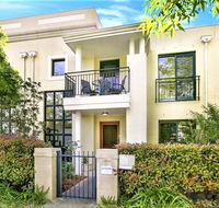 Campbelltown Most Sought After Park Central Home - Accommodation Daintree