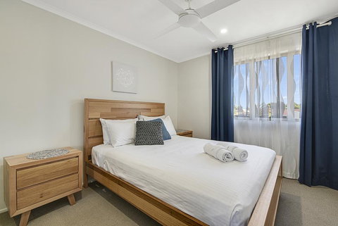 CANAL HOME NEAR MOOLOOLABA - Accommodation Daintree 2