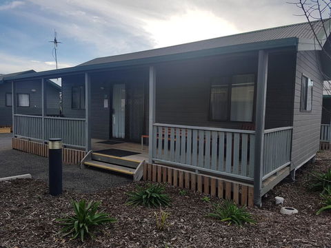 Canberra Carotel Motel - Accommodation Daintree 2