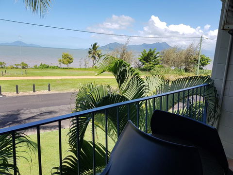Cardwell Beachcomber Motel & Tourist Park - Accommodation Daintree 1