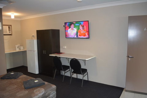 Carmila Sands Motel - Accommodation Daintree 0