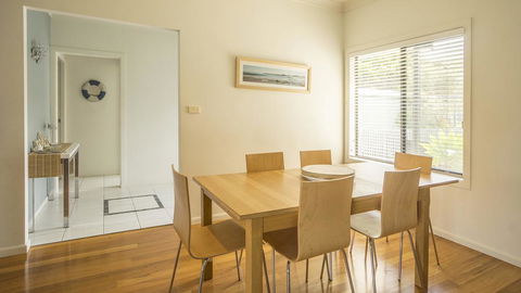 Carroll Ave 76 - Accommodation Daintree 0
