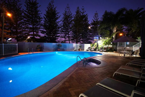 Cashelmara Beachfront Apartments - Accommodation Daintree 2