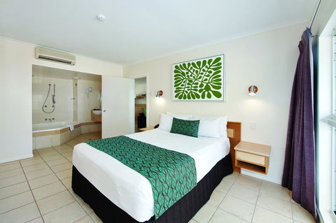 Castaways Resort & Spa On Mission Beach - Accommodation Daintree 2