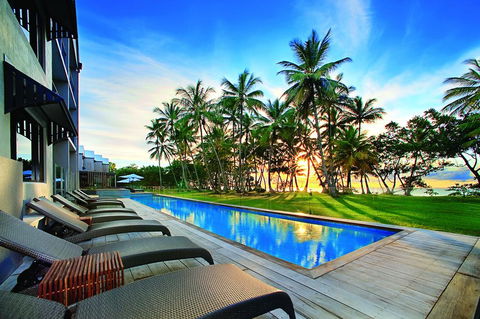 Castaways Resort & Spa On Mission Beach - Accommodation Daintree 0