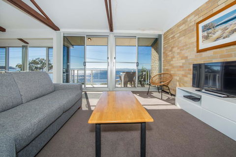 Castaways Unit 8 - Shoal Bay - Accommodation Daintree 3