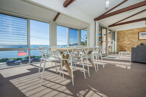 Castaways Unit 8 - Shoal Bay - Accommodation Daintree 2