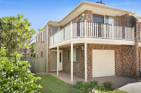 Castions - Lennox Head - Accommodation Daintree 0