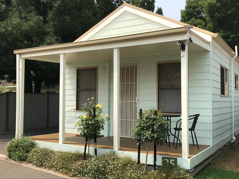 Castlemaine Central Cabin & Van Park - Accommodation Daintree 2