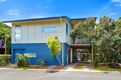 CASUARINA BEACH SHACKS 10 - Accommodation Daintree 1