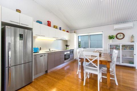 CASUARINA BEACH SHACKS 10 - Accommodation Daintree 2