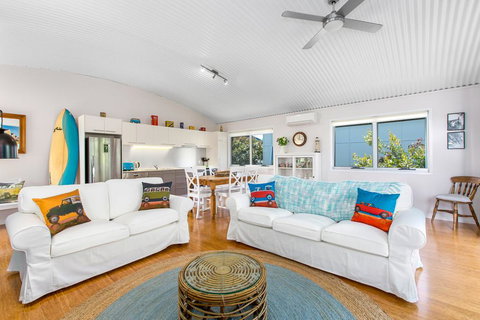 CASUARINA BEACH SHACKS 10 - Accommodation Daintree 0