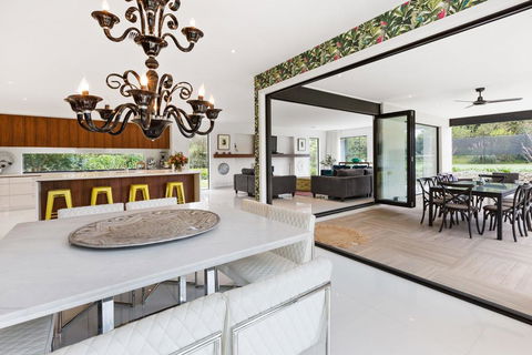 CATALINA - MOUNT ELIZA - Accommodation Daintree 1
