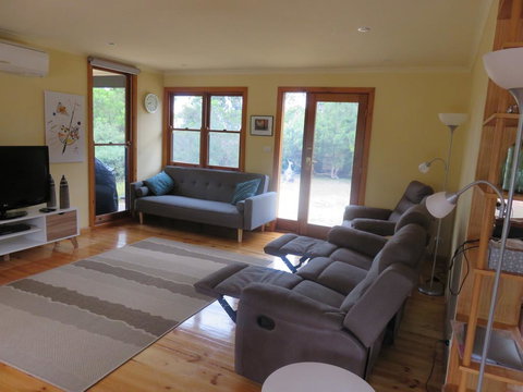 Cedar Cottage Nelson-2 Acre Retreat - Accommodation Daintree 3