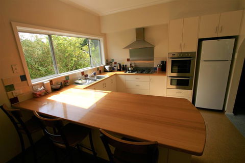 Cedar Cottages Blackmans Bay - Accommodation Daintree 1
