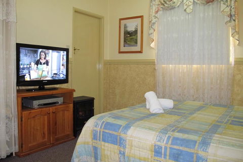 Cedar Lodge Cabins - Accommodation Daintree 3