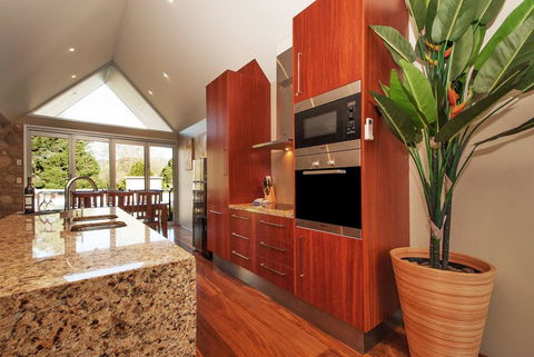 Centenary Peaks - Accommodation Daintree 1
