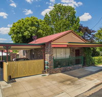 Central Armidale 2-Bedroom Apartment - Accommodation Daintree