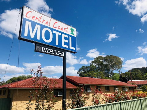 Central Coast Motel - Accommodation Daintree 0