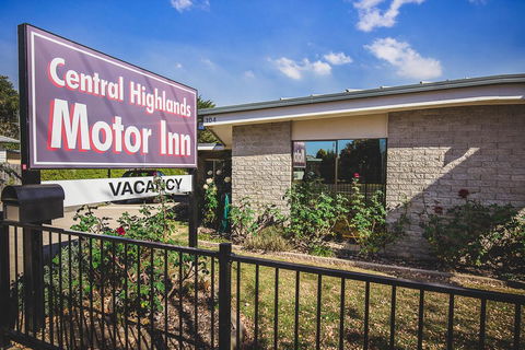 Central Highlands Motor Inn - Accommodation Daintree 0