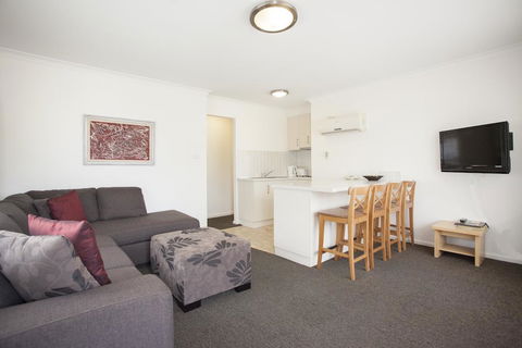 Centralpoint Motel - Accommodation Daintree 2