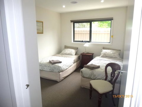 Champagne Stays Apartment - Accommodation Daintree 3